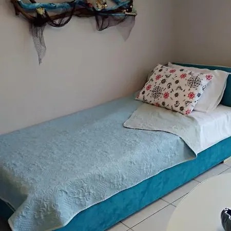 Iris Deluxe Suites 3 Apartment