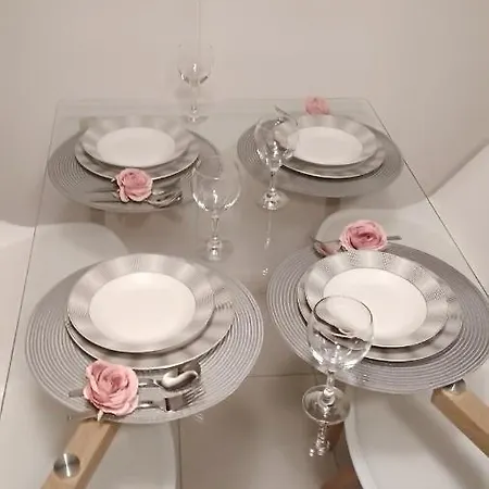 Iris Deluxe Suites 3 *